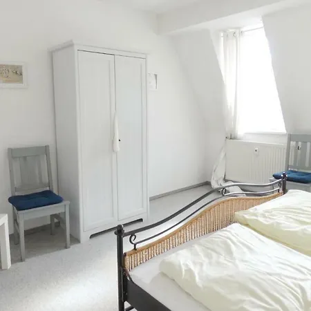 Two-bedroom In Mühlhausen